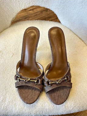 Cucoo Brown Strappy Heels
